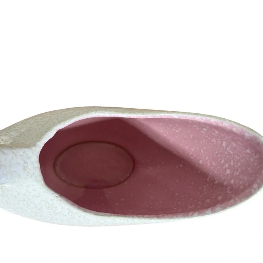 White and Pink‎ Creamer or Dish